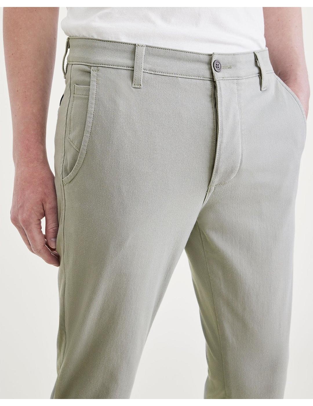 PANTALON DOCKERS SUPREME FLEX SKINNY GRIS CLARO