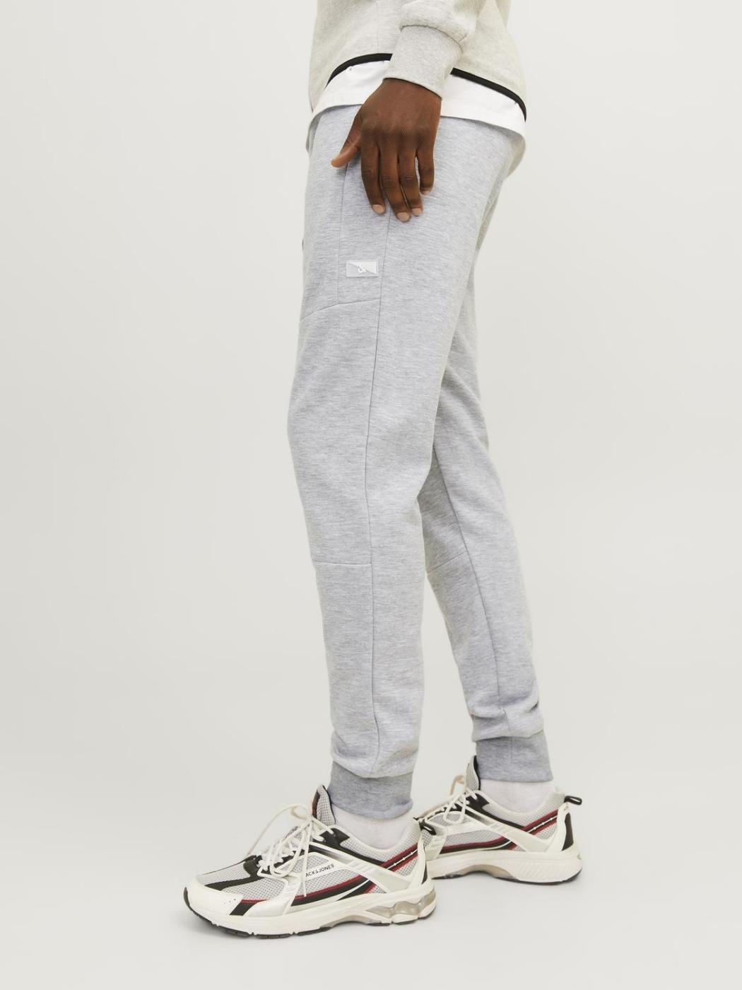 PANTALON CHANDAL JACK&JONES JJIWILL JJAIR GRIS CLA